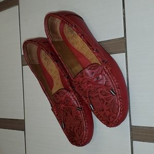b.o.c. Born Moccasin Loafer Slip-On Shoes  Size 9.5M